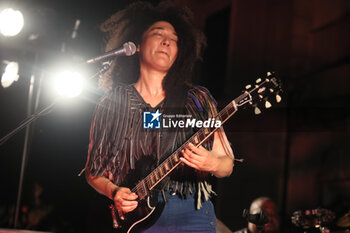 26/07/2024 - American guitarist and singer Judith Hill during her concert at Villa Nicolaj, Calcara, Bologna, Italy, July 26, 2024. Photo Michele Nucci

 - JUDITH HILL - LETTERS FROM A BLACK WIDOW TOUR - CONCERTI - CANTANTI E ARTISTI STRANIERI