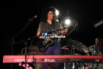 26/07/2024 - American guitarist and singer Judith Hill during her concert at Villa Nicolaj, Calcara, Bologna, Italy, July 26, 2024. Photo Michele Nucci

 - JUDITH HILL - LETTERS FROM A BLACK WIDOW TOUR - CONCERTI - CANTANTI E ARTISTI STRANIERI