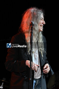 2024-09-03 - Patti Smith during the live Pasolini and Sea at Teatro Antico Ostia Antica on September 3, 2024 in Rome, Italy - PATTI SMITH - PASOLINI AND SEA - CONCERTS - SINGER AND ARTIST