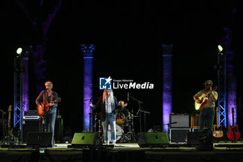 2024-09-03 - Patti Smith during the live Pasolini and Sea at Teatro Antico Ostia Antica on September 3, 2024 in Rome, Italy - PATTI SMITH - PASOLINI AND SEA - CONCERTS - SINGER AND ARTIST