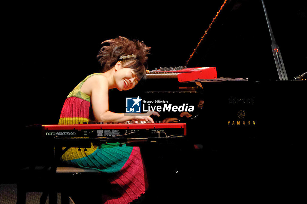 HIROMI - HIROMI'S SONICWONDER  - CONCERTS - SINGER AND ARTIST