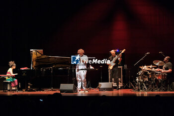 2024-10-10 - Hiromi, Adam O’ Farrill, Hadrien Feraud, Gene Coye - HIROMI - HIROMI'S SONICWONDER  - CONCERTS - SINGER AND ARTIST