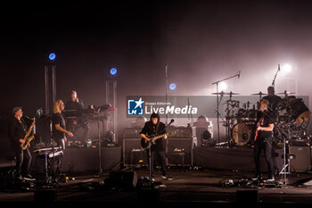 2024-10-31 - Steve Hackett during the GENESIS GREATS Lamb Highlights & Solo Tour on oct 31, 2024 at Auditorium Parco della Musica, Rome, Italy. - STEVE HACKETT - GENESIS GREATS LAMB HIGHLIGHTS & SOLO - CONCERTS - SINGER AND ARTIST