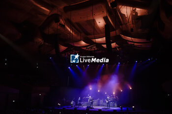 2024-10-31 - Steve Hackett during the concert of “GENESIS GREATS Lamb Highlights & Solo” tour at Auditorium Parco della Musica on October 31, 2024 in Rome - Italy - STEVE HACKETT - GENESIS GREATS LAMB HIGHLIGHTS & SOLO” TOUR  - CONCERTS - SINGER AND ARTIST