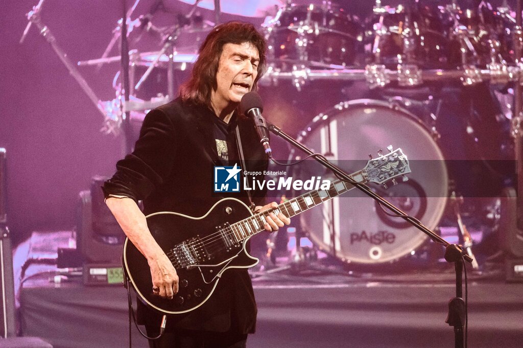 STEVE HACKETT - GENESIS GREATS Lamb Highlights & Solo 50th - CONCERTS - SINGER AND ARTIST