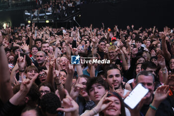 2024-11-10 - The audience before the show of the Italian singer Ghali at Unipol arena, Casalecchio (Bo), Italy, November 10, 2024 - GHALI  - LIVE 2024 - CONCERTS - SINGER AND ARTIST