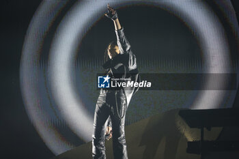 2024-11-10 - Italian singer Ghali during his show at Unipol arena, Casalecchio (Bo), Italy, November 10, 2024 - GHALI  - LIVE 2024 - CONCERTS - SINGER AND ARTIST