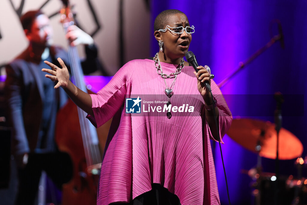 Cècile Mc Lorin Salvant  - Bologna Jazz Festival - SHOW - CANTANTI E ARTISTI STRANIERI