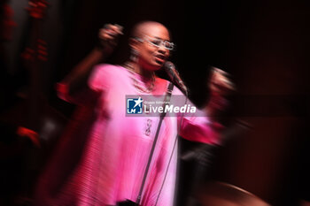 2024-10-28 - French-american jazz singer Cècile Mc Lorin Salvant on stage during her concert in the Bologna Jazz Festival at “Duse” theatre. Bologna, Italy, October 28, 2024 - CèCILE MC LORIN SALVANT  - BOLOGNA JAZZ FESTIVAL - SHOWS - SINGER AND ARTIST