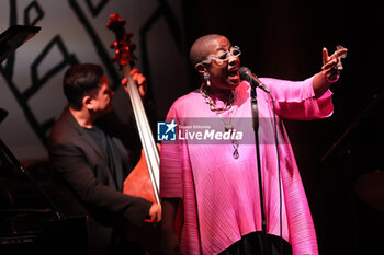 2024-10-28 - French-american jazz singer Cècile Mc Lorin Salvant on stage during her concert in the Bologna Jazz Festival at “Duse” theatre. Bologna, Italy, October 28, 2024 - CèCILE MC LORIN SALVANT  - BOLOGNA JAZZ FESTIVAL - SHOWS - SINGER AND ARTIST