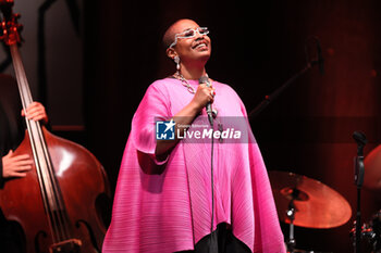 2024-10-28 - French-american jazz singer Cècile Mc Lorin Salvant on stage during her concert in the Bologna Jazz Festival at “Duse” theatre. Bologna, Italy, October 28, 2024 - CèCILE MC LORIN SALVANT  - BOLOGNA JAZZ FESTIVAL - SHOWS - SINGER AND ARTIST