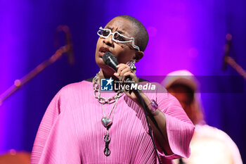 2024-10-28 - French-american jazz singer Cècile Mc Lorin Salvant on stage during her concert in the Bologna Jazz Festival at “Duse” theatre. Bologna, Italy, October 28, 2024 - CèCILE MC LORIN SALVANT  - BOLOGNA JAZZ FESTIVAL - SHOWS - SINGER AND ARTIST