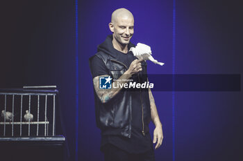 2024-02-01 - Darcy Oake during the XX edition of the Supermagic festival, 29 january 2024 at Auditorium Conciliazione, Rome, Italy - SUPERMAGIC XX - SHOWS - FESTIVAL