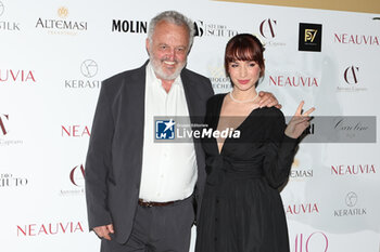 2024-03-07 - Andrea Delogu and Steve Della Casa during the photocall for the Afrodite Awards on 07 march 2024 at Cinema Barberini, Rome, Italy - PHOTOCALL AFRODITE AWARDS - RAPPRESENTATIONS - SHOWS