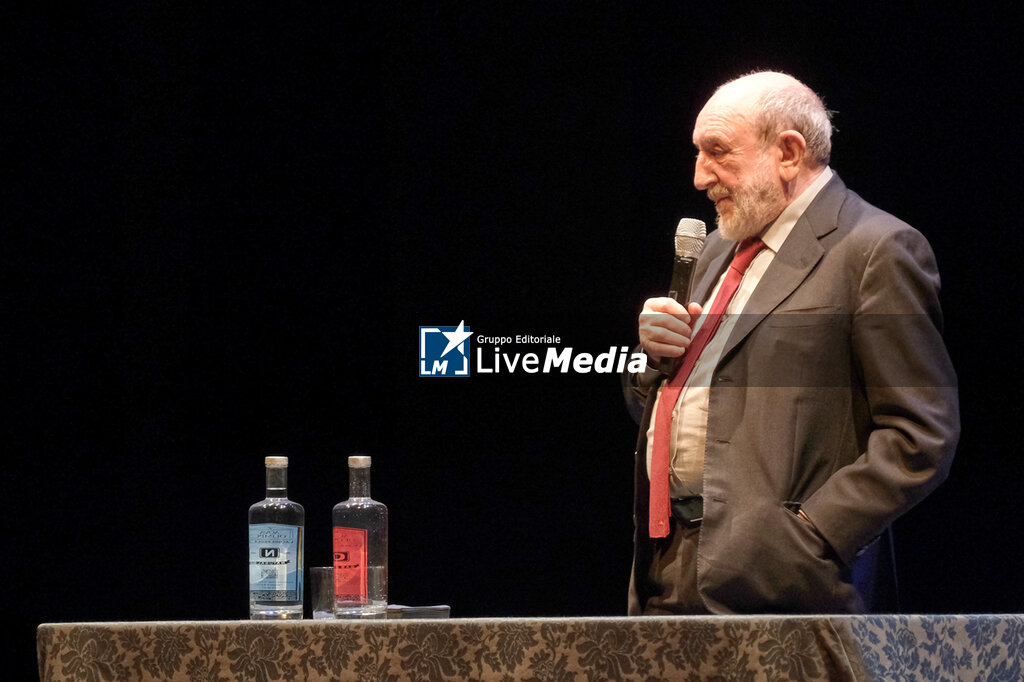 Umberto Galimberti - Le emozioni. Una terra ancora abbastanza sconosciuta - THEATRE - SHOWS