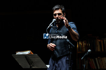 2024-03-13 - Edoardo Leo performing the show Ti Racconto Una Storia, 12 April 2024, Teatro Brancaccio, Rome, Italy. - EDOARDO LEO  - TI RACCONTO UNA STORIA - THEATRE - SHOWS
