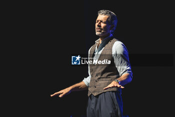 23/05/2024 - Luca Argentero while acting in the show E' QUESTA LA VITA CHE SOGNAVO DA BAMBINO?, May 23, 2024 at Teatro Brancaccio, Rome, Italy. - LUCA ARGENTERO - E' QUESTA LA VITA CHE SOGNAVO DA BAMBINO? - TEATRO - SPETTACOLI