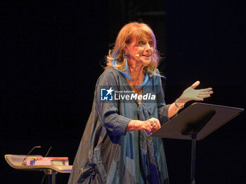 10/06/2024 - Lella Costa - LELLA COSTA - FESTIVAL DELLA BELLEZZA - LA FATA - TEATRO - SPETTACOLI