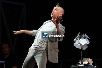 26/06/2024 - Arturo Brachetti performs live - ARTURO BRACHETTI - ARTURO RACCONTA BRACHETTI - TEATRO - SPETTACOLI