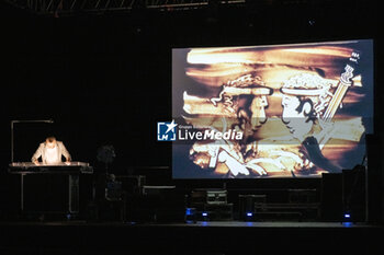 2024-06-26 - Arturo Brachetti performs live (sand art) - ARTURO BRACHETTI - ARTURO RACCONTA BRACHETTI - THEATRE - SHOWS