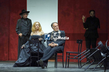 2024-07-05 - Franco Branciaroli, Sara Bertela, Francesco Acquaroli - AMLETO - REGIA DI DAVIDE SACCO - THEATRE - SHOWS