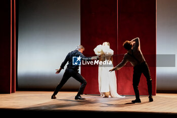 2024-07-05 - Francesco Montanari, Caterina Thieghi, Raffaele Ausiello - AMLETO - REGIA DI DAVIDE SACCO - THEATRE - SHOWS