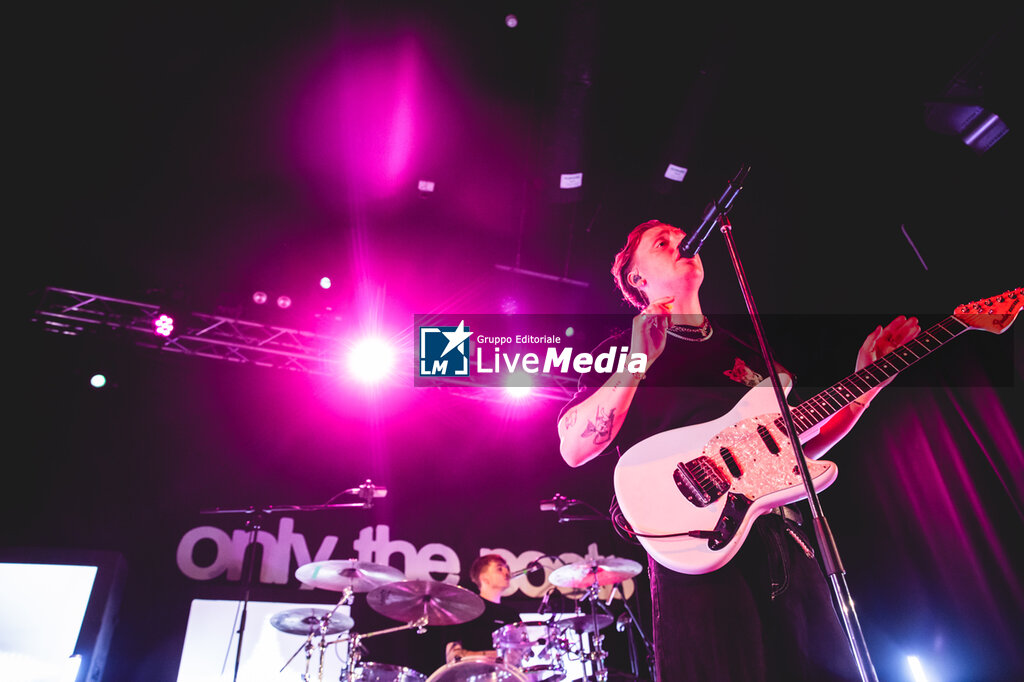 Only The Poets - CONCERTS - MUSIC BANDS