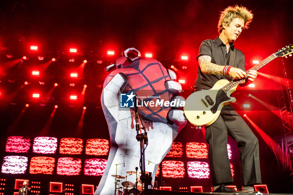 Green Day - The Saviors Tour - CONCERTS - MUSIC BANDS