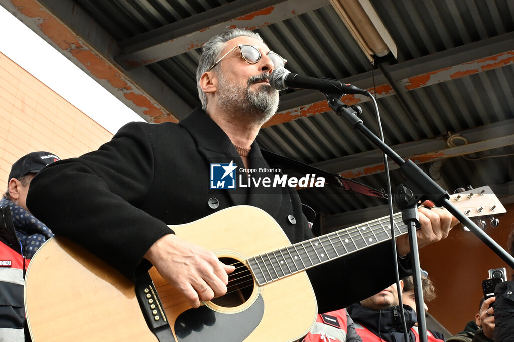 Brunori Sas e Restanza day - CONCERTS - ITALIAN ARTIST