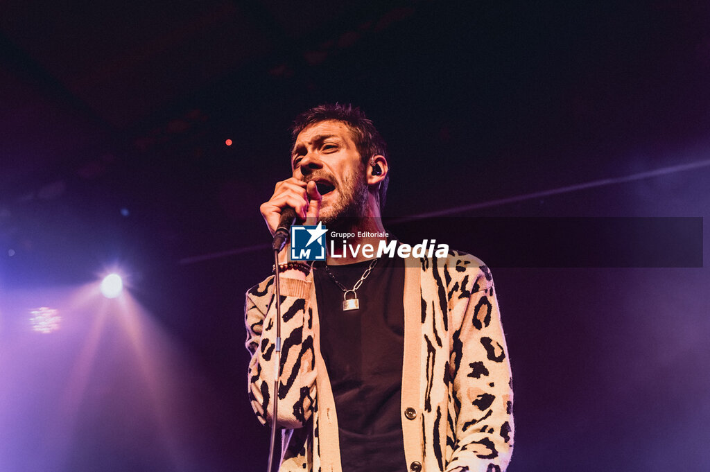 Tom Meighan - Raw 2025 Tour - CONCERTS - SINGER AND ARTIST