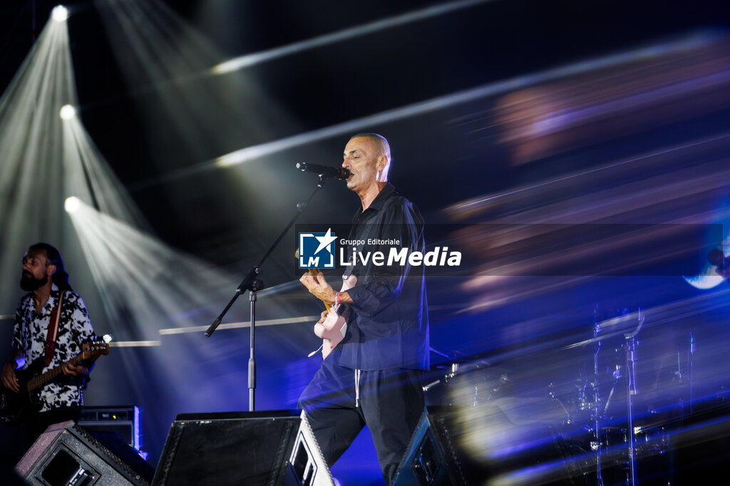 ALEX BRITTI - FEAT.POP TOUR 2025  - CONCERTS - SINGERS AND ARTISTS
