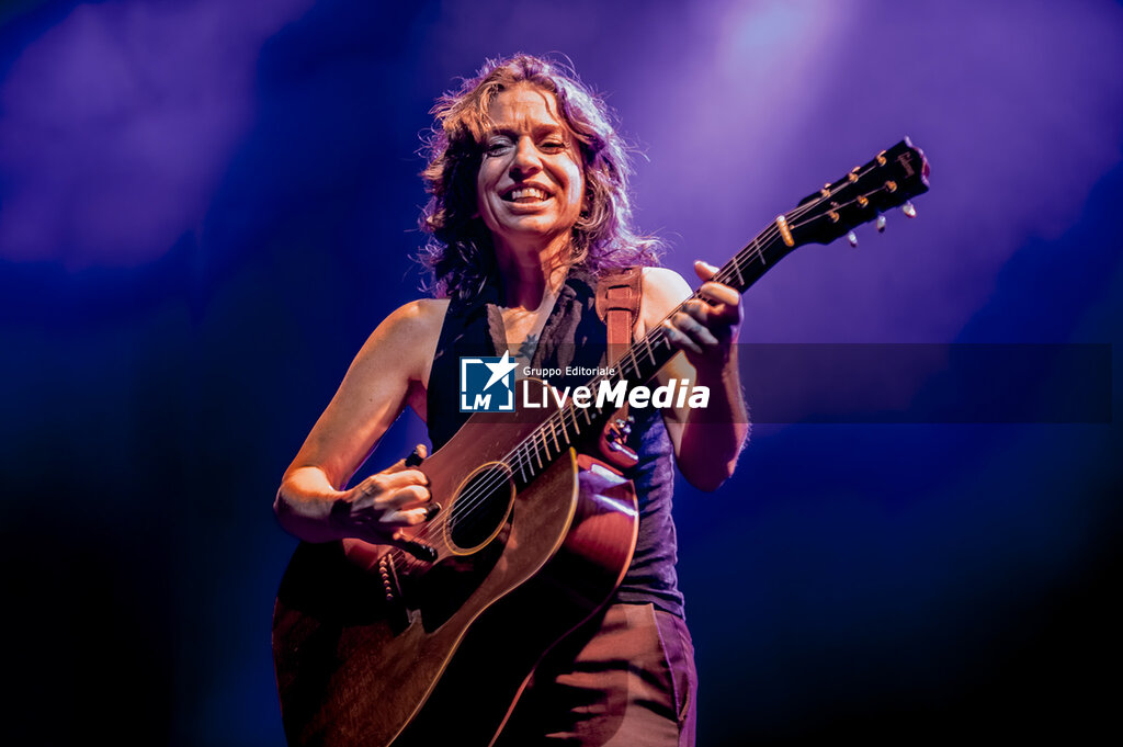 Ani DiFranco  - Tour 2025 - CONCERTS - SINGERS AND ARTISTS