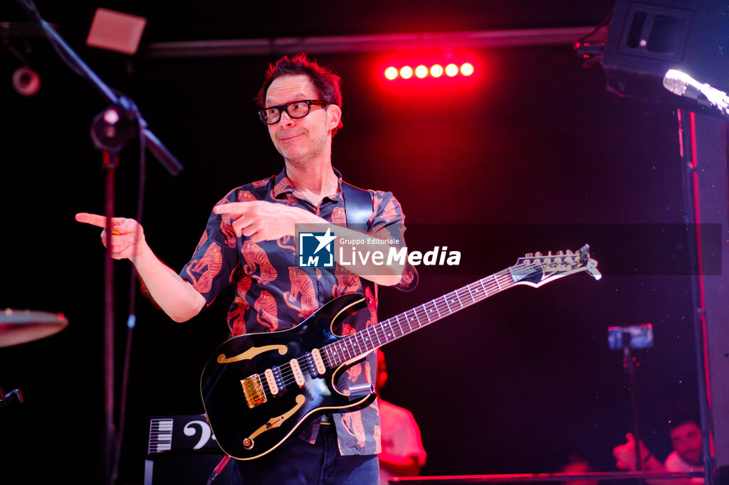 Paul Gilbert - Italia Tour 2025 - CONCERTS - SINGERS AND ARTISTS