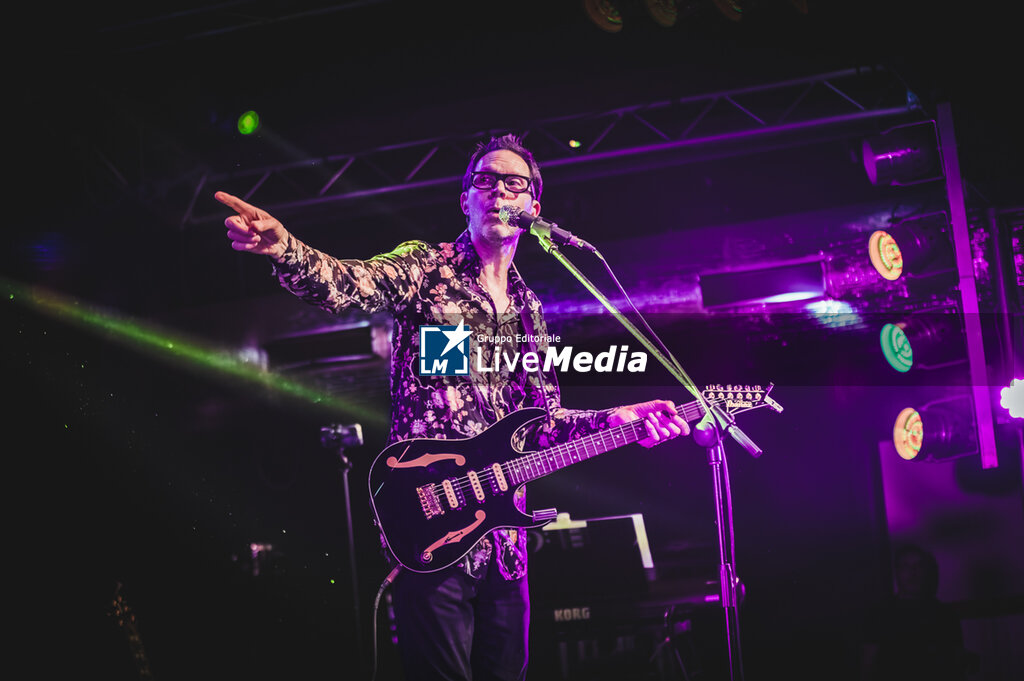 PAUL GILBERT - LIVE CLUB 2025 - CONCERTS - SINGERS AND ARTISTS