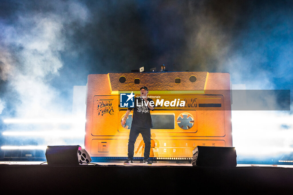 FABRI FIBRA - Festival Tour 2025 - CONCERTS - SINGERS AND ARTISTS