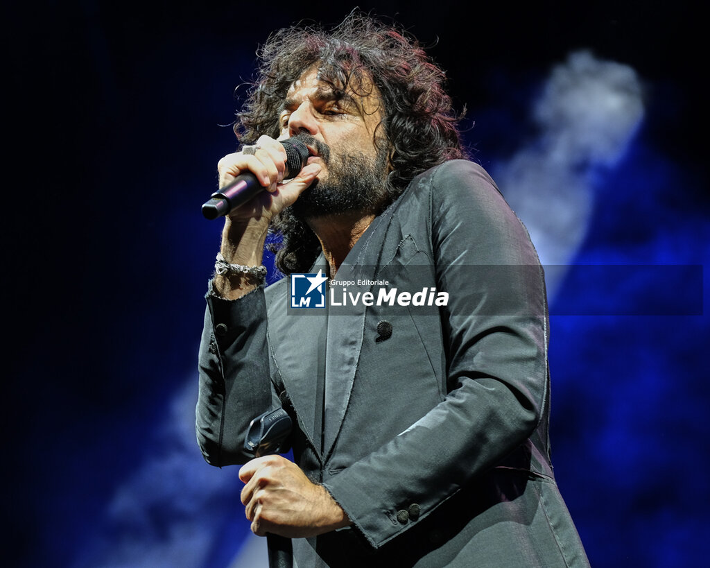FRANCESCO RENGA - ANGELO VENTI  - CONCERTS - SINGERS AND ARTISTS
