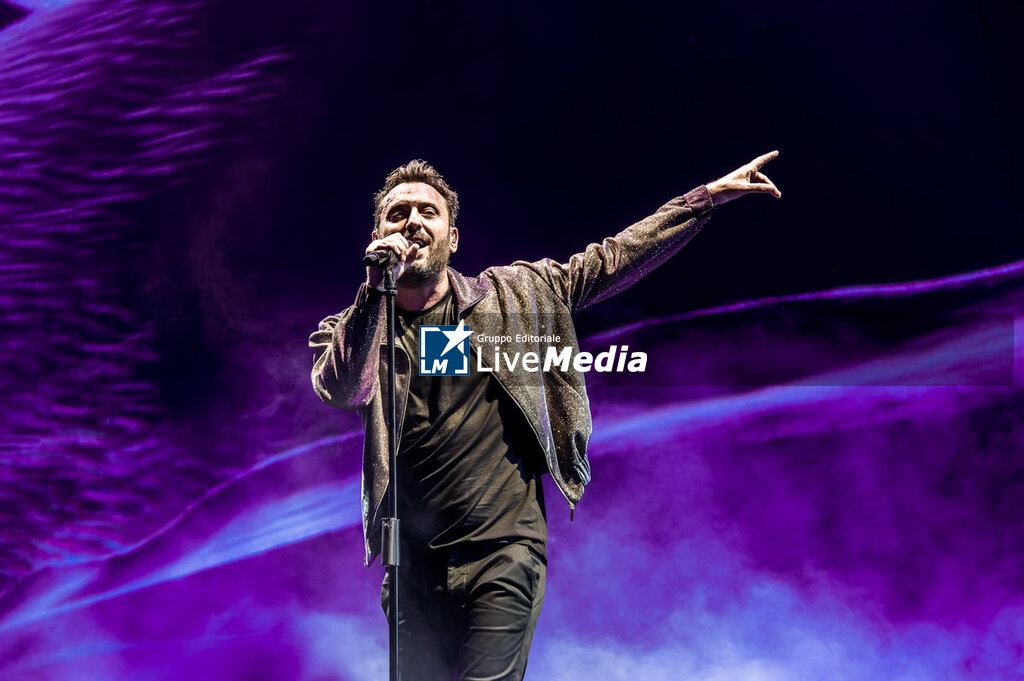 CESRARE CREMONINI - LIVE25 - CONCERTI - CANTANTI E ARTISTI