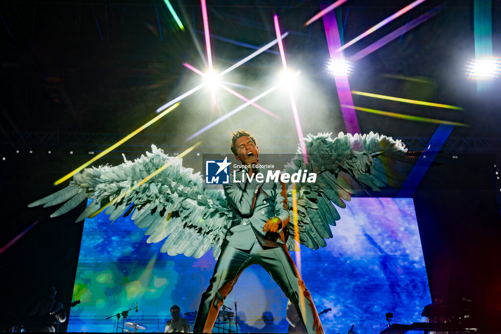 Mika - CONCERTS - SINGERS AND ARTISTS