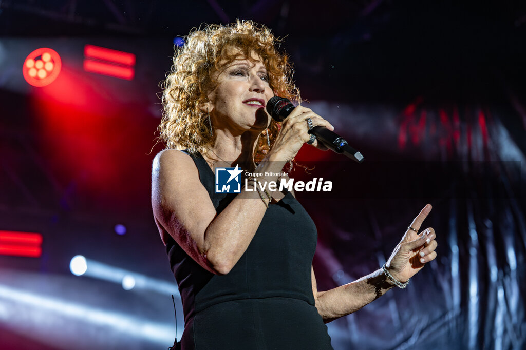 Fiorella Mannoia - Sinfonica con Orchestra Live 2025 - CONCERTS - SINGERS AND ARTISTS