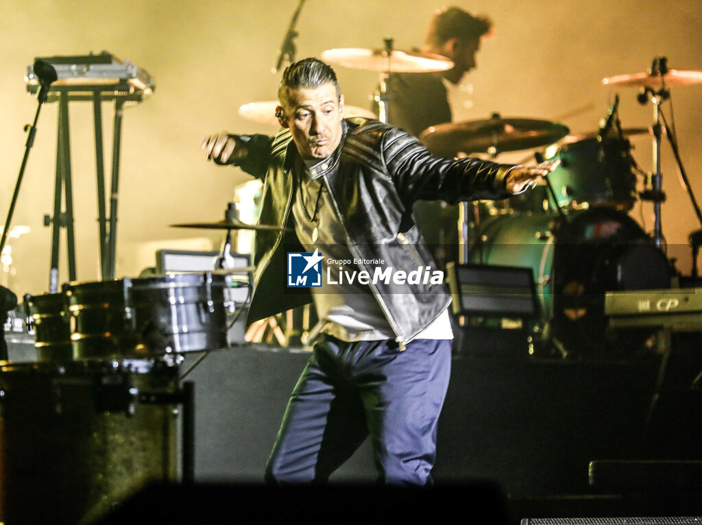 Francesco Gabbani - CONCERTS - SINGERS AND ARTISTS