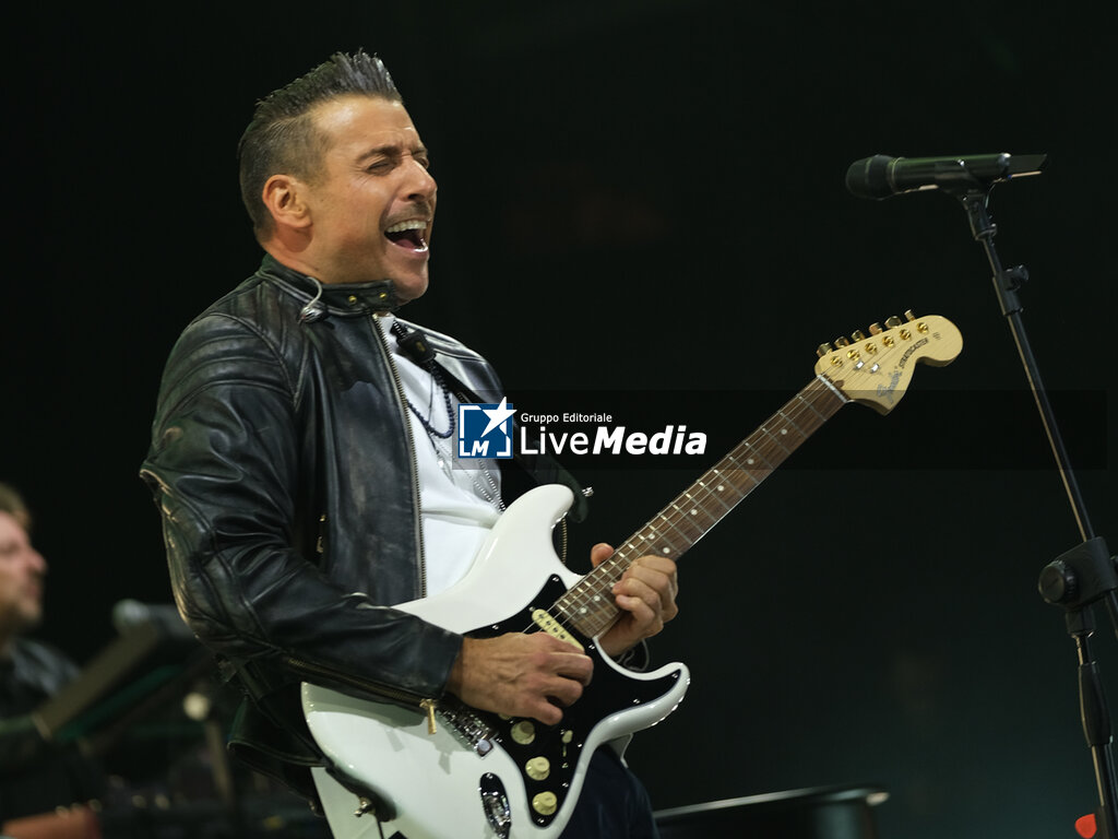 FRANCESCO GABBANI - CONCERTS - SINGERS AND ARTISTS