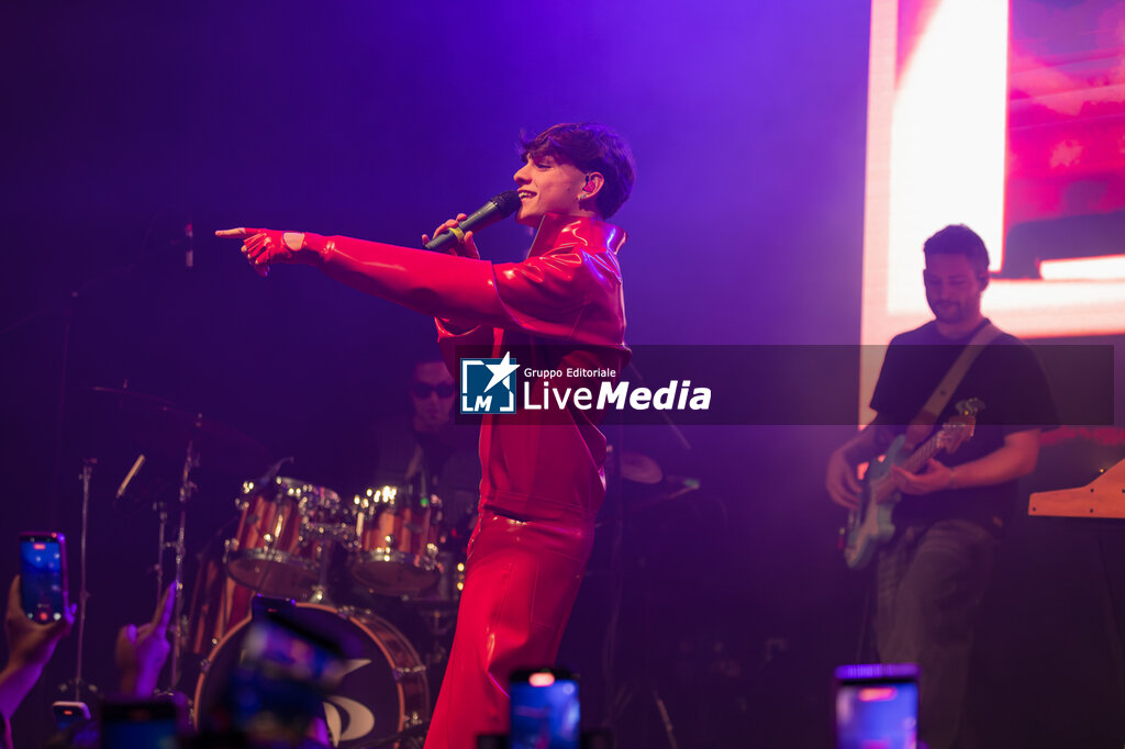 Luk3 - CONCERTS - SINGERS AND ARTISTS