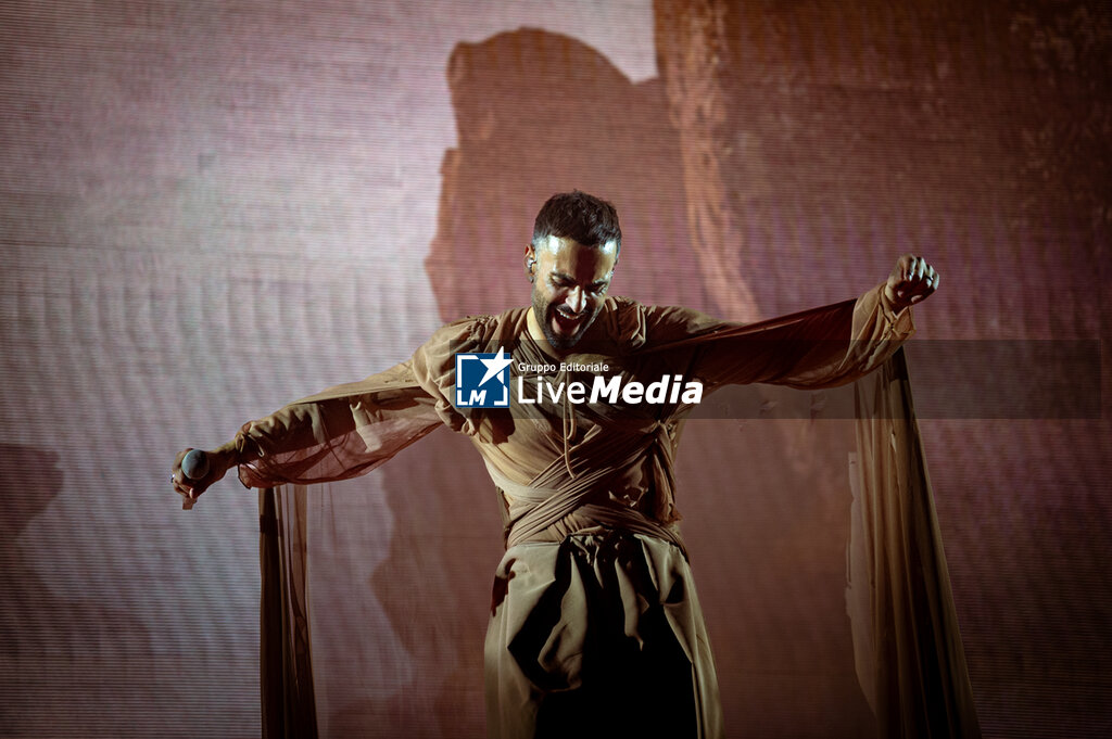 MARCO MENGONI - LIVE IN EUROPE 2025 - CONCERTS - SINGERS AND ARTISTS