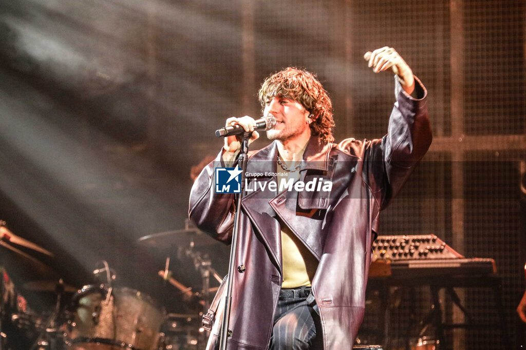 Rkomi - CONCERTS - SINGERS AND ARTISTS