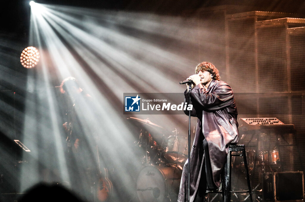 Rkomi - CONCERTS - SINGERS AND ARTISTS