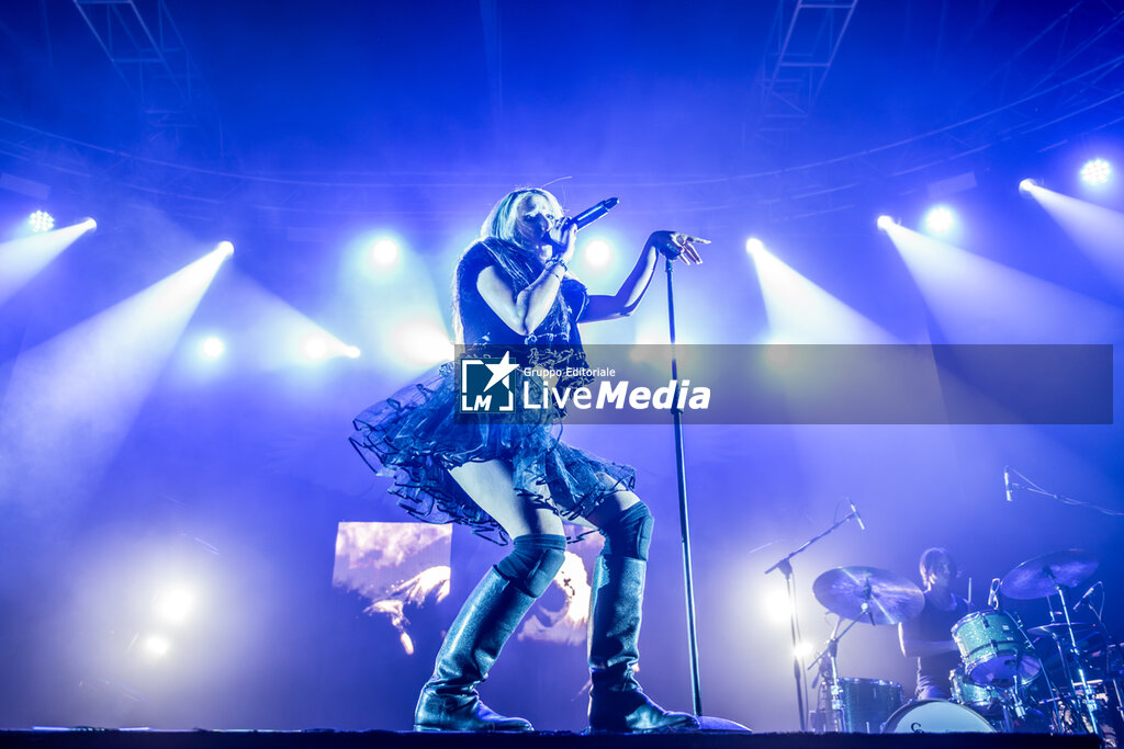 Isabel LaRosa - Psychopomp Tour - CONCERTS - SINGERS AND ARTISTS