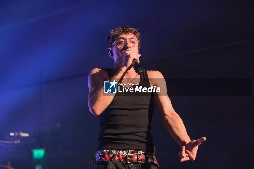 Tredici Pietro - CONCERTS - SINGERS AND ARTISTS