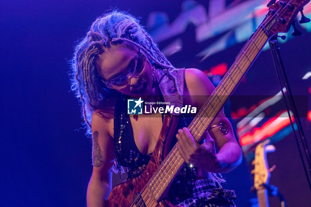 The Dey Way: Mohini Dey Quartet Live - CONCERTS - MUSIC BANDS