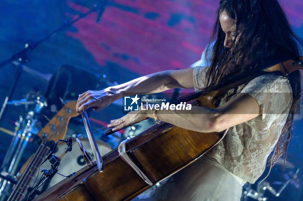 Múm Live in Shanghai - CONCERTS - MUSIC BANDS