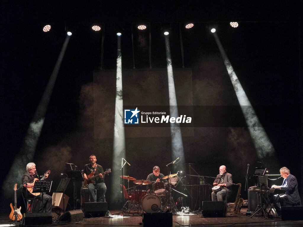 I MUSICI DI FRANCESCO GUCCINI - CONCERTS - MUSIC BANDS